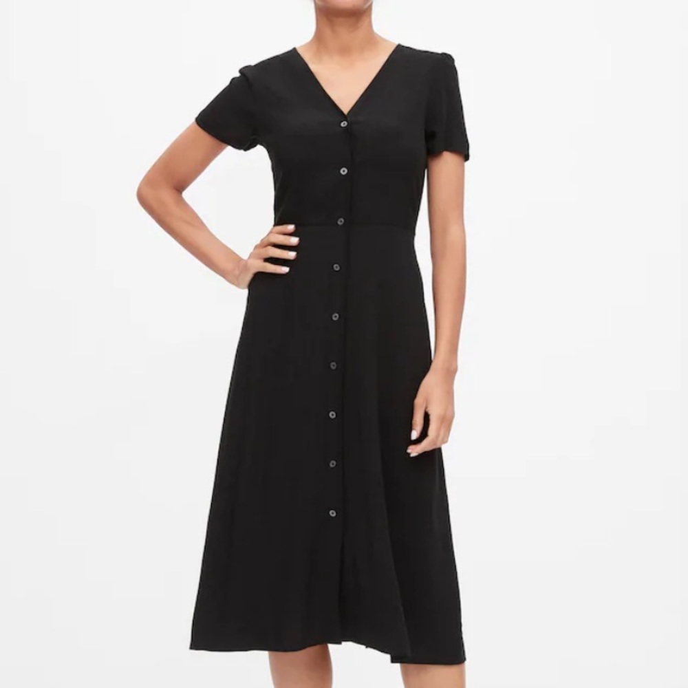 NWT Gap Black Dress with Pockets!